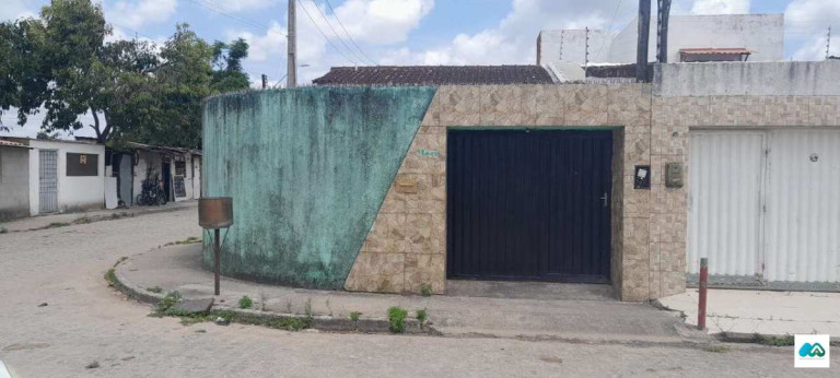 Casa com 2 Quartos à Venda, 50 m² em Cidade Universitária - Maceió