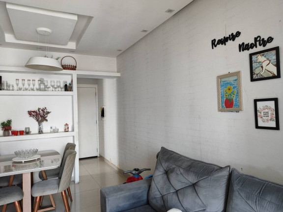 Imagem Apartamento com 2 Quartos à Venda, 10 m² em Castelo - Santos