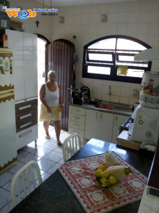 Imagem Casa com 3 Quartos à Venda, 77 m² em Vila Tupi - Praia Grande Imagem Casa com 3 Quartos à Venda, 77 m² em Vila Tupi - Praia Grande