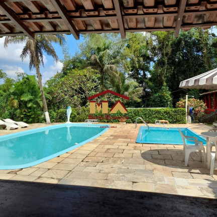 Imagem Chácara com 5 Quartos para Temporada, em Cabo Frio Imagem Chácara com 5 Quartos para Temporada, em Cabo Frio