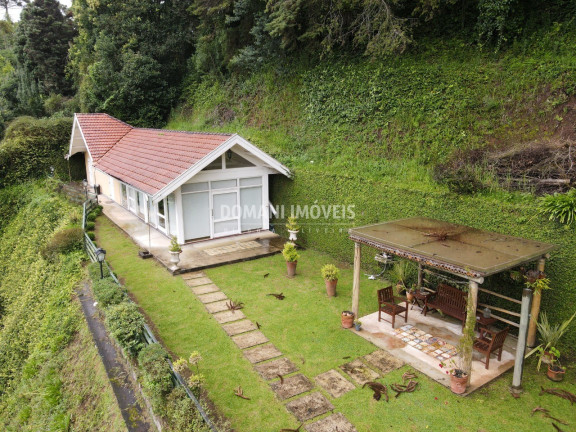 Imagem Casa com 6 Quartos à Venda, 682 m² em Região De Capivari - Campos Do Jordão