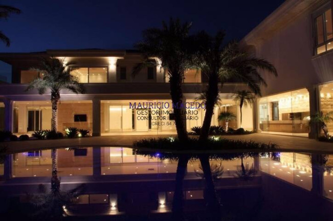 Casa com 5 Quartos à Venda, 2.000 m² em Tambore 2 - Barueri
