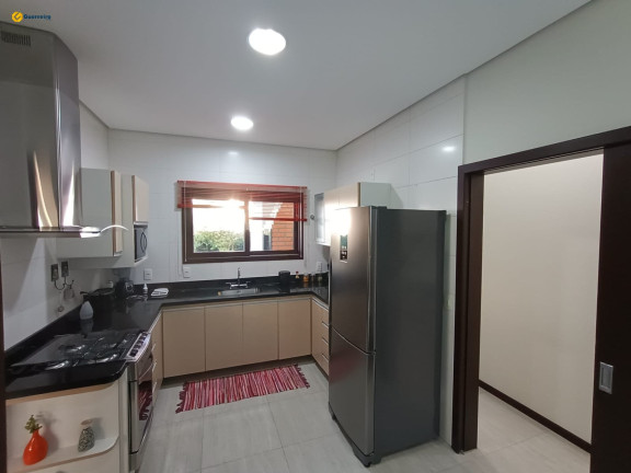 Imagem Casa com 4 Quartos à Venda, 220 m² em Córrego Grande - Florianópolis Imagem Casa com 4 Quartos à Venda, 220 m² em Córrego Grande - Florianópolis
