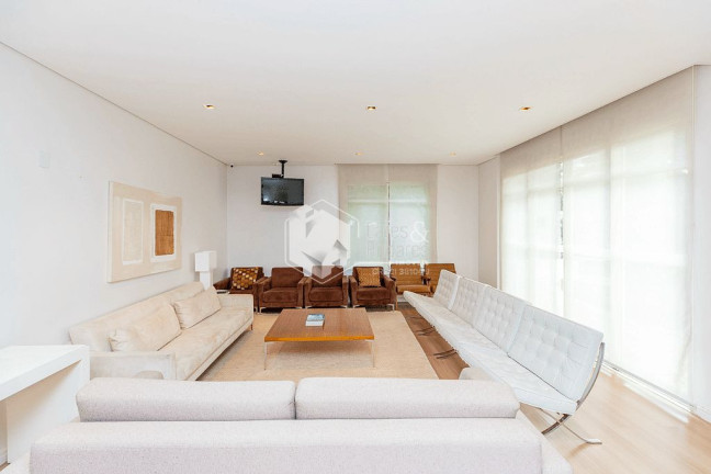 Imagem Apartamento com 3 Quartos à Venda, 210 m² em Moema - São Paulo