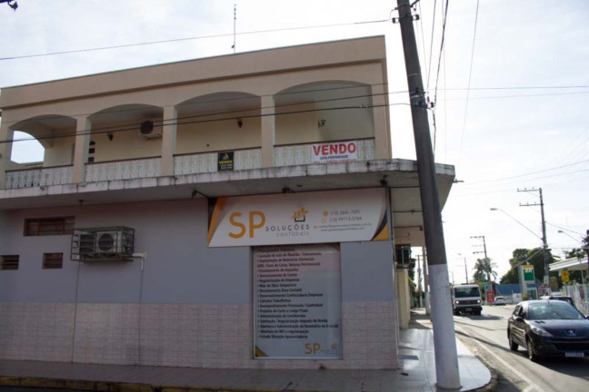 Imagem Casa com 3 Quartos à Venda, 541 m² em Santana - Pindamonhangaba