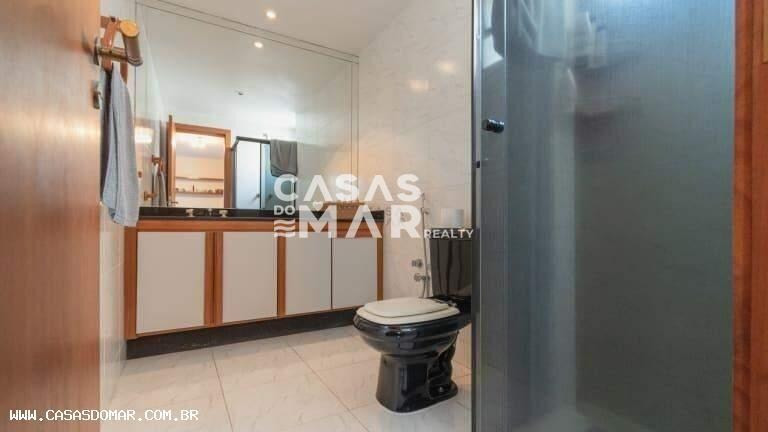 Imagem Cobertura com 3 Quartos à Venda, 400 m² em Lagoa - Rio De Janeiro Imagem Cobertura com 3 Quartos à Venda, 400 m² em Lagoa - Rio De Janeiro
