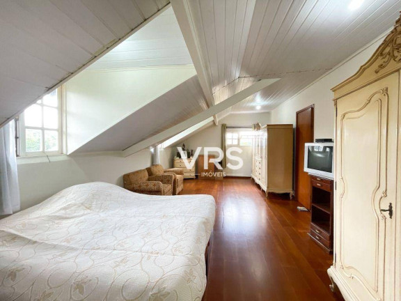 Imagem Casa com 4 Quartos à Venda, 94 m² em Cascata Guarani - Teresópolis