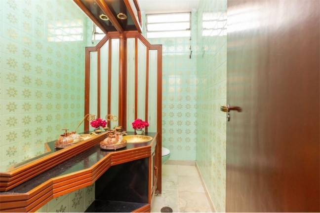 Imagem Casa com 7 Quartos à Venda,  em Granja Julieta - São Paulo