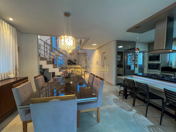 Imagem Casa com 3 Quartos à Venda, 247 m² em Pedra Branca - Palhoça Imagem Casa com 3 Quartos à Venda, 247 m² em Pedra Branca - Palhoça