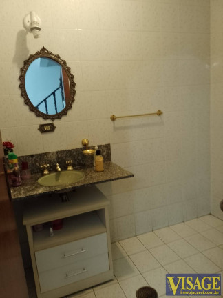 Imagem Casa com 5 Quartos à Venda, em Jd. Luiza - Jacareí Imagem Casa com 5 Quartos à Venda, em Jd. Luiza - Jacareí