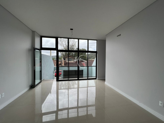 Imagem Casa com 3 Quartos à Venda, 203 m² em Saguaçu - Joinville Imagem Casa com 3 Quartos à Venda, 203 m² em Saguaçu - Joinville