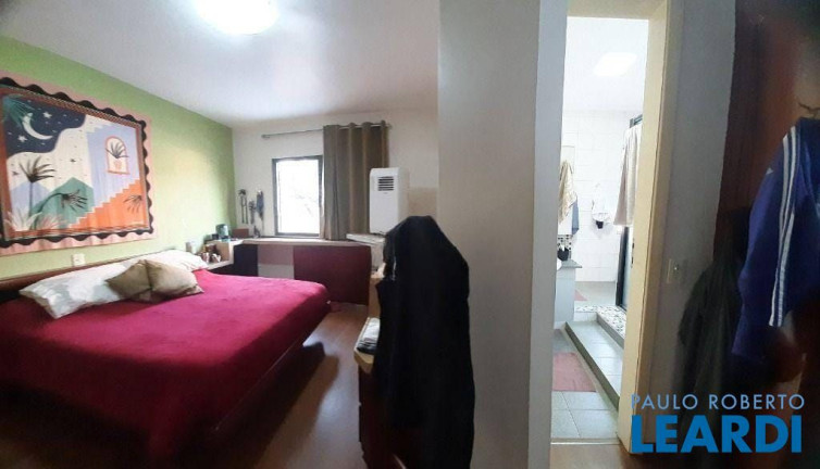 Imagem Sobrado com 3 Quartos à Venda, 255 m² em Vila Bastos - Santo André Imagem Sobrado com 3 Quartos à Venda, 255 m² em Vila Bastos - Santo André