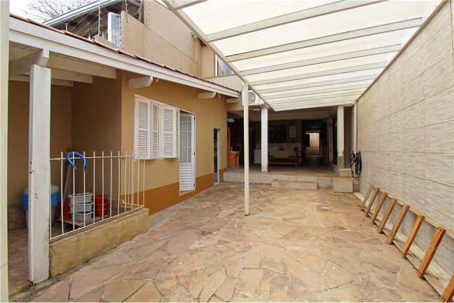 Imagem Casa com 3 Quartos à Venda, 198 m² em Medianeira - Porto Alegre Imagem Casa com 3 Quartos à Venda, 198 m² em Medianeira - Porto Alegre