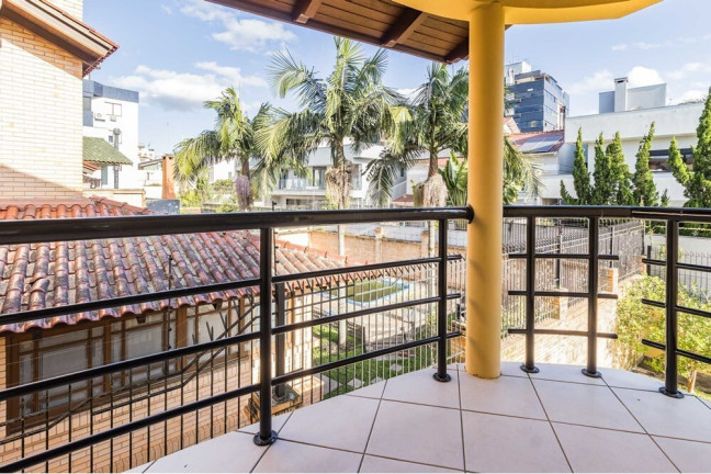 Imagem Casa com 4 Quartos à Venda, 395 m² em Jardim Planalto - Porto Alegre