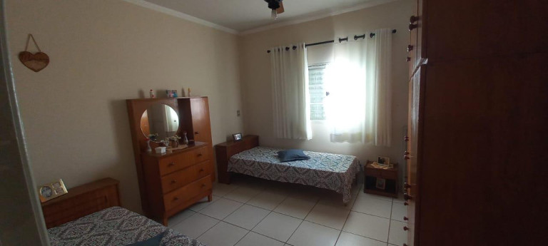 Imagem Casa com 4 Quartos à Venda, em Centro - Getulina Imagem Casa com 4 Quartos à Venda, em Centro - Getulina