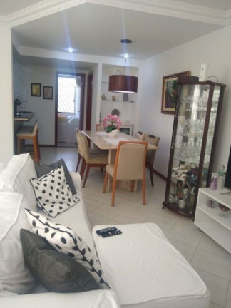 Imagem Casa com 6 Quartos à Venda ou Locação, 230 m² em Armação - Salvador
