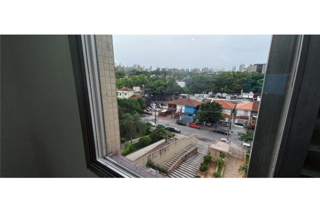 Imagem Imóvel com 3 Quartos à Venda, em Pinheiros - São Paulo Imagem Imóvel com 3 Quartos à Venda, em Pinheiros - São Paulo