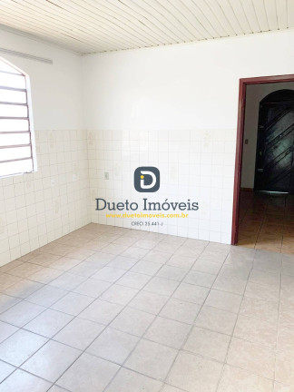 Imagem Casa com 3 Quartos à Venda,  em Carolina - Santa Maria