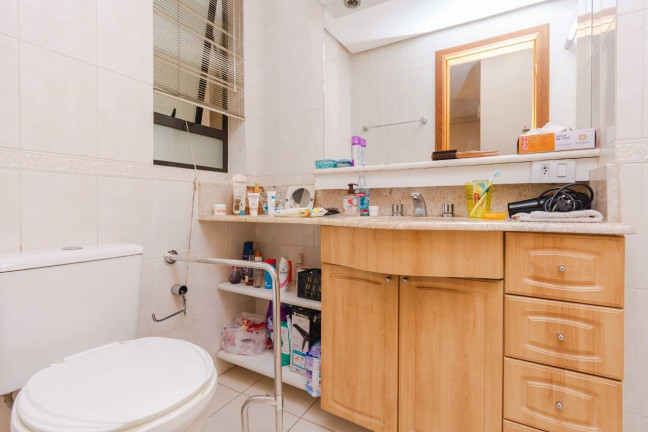 Imagem Apartamento com 3 Quartos à Venda, 94 m² em Petrópolis - Porto Alegre Imagem Apartamento com 3 Quartos à Venda, 94 m² em Petrópolis - Porto Alegre