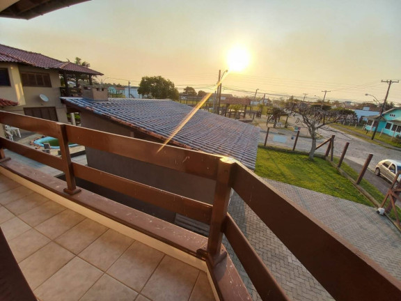 Imagem Casa com 2 Quartos à Venda, em Capão Da Canoa Imagem Casa com 2 Quartos à Venda, em Capão Da Canoa