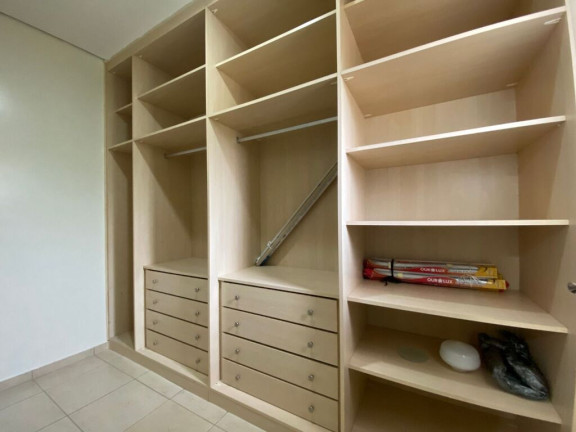 Imagem Casa com 4 Quartos à Venda, em Residencial Morada Das Estrelas (aldeia Da Serra) - Barueri Imagem Casa com 4 Quartos à Venda, em Residencial Morada Das Estrelas (aldeia Da Serra) - Barueri