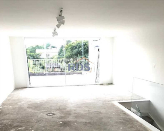 Imagem Casa com 3 Quartos à Venda, 300 m² em Jardim Viana - São Paulo Imagem Casa com 3 Quartos à Venda, 300 m² em Jardim Viana - São Paulo