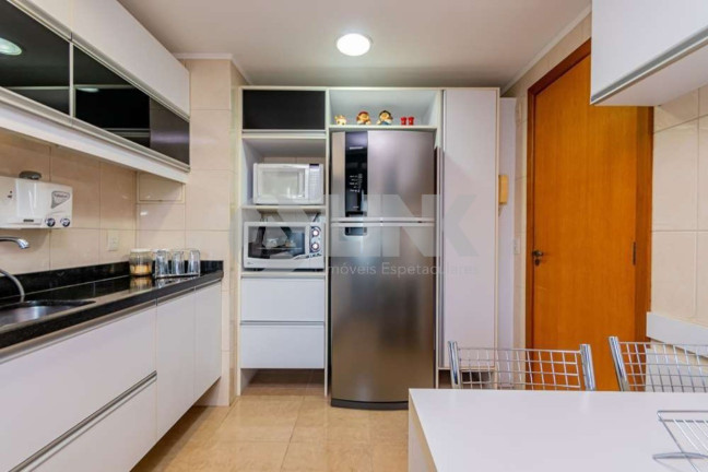 Imagem Apartamento com 3 Quartos à Venda, 103 m² em Menino Deus - Porto Alegre Imagem Apartamento com 3 Quartos à Venda, 103 m² em Menino Deus - Porto Alegre
