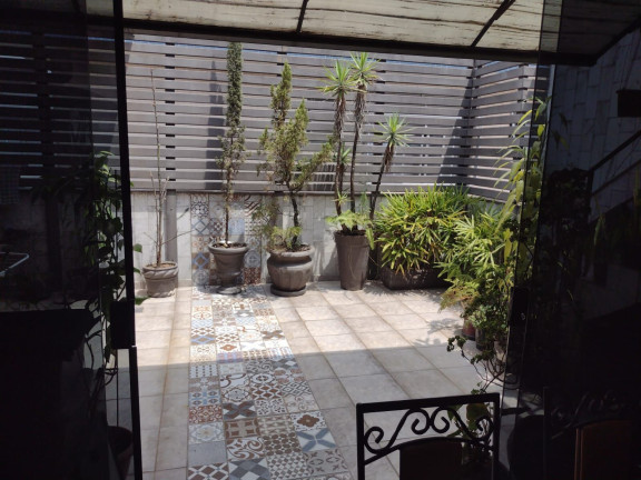 Imagem Casa com 3 Quartos para Alugar, 320 m² em Gonzaga - Santos