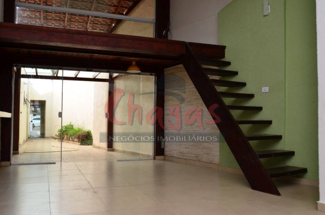 Casa com 3 Quartos à Venda, 150 m² em Centro - Caraguatatuba