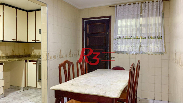 Imagem Sobrado com 3 Quartos para Alugar, 204 m² em Aparecida - Santos