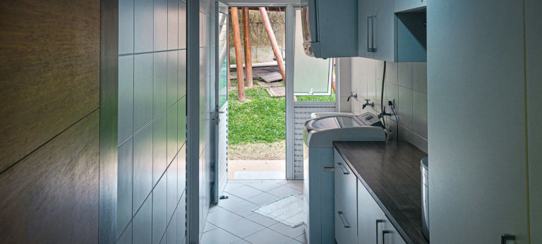 Imagem Casa com 4 Quartos à Venda, 392 m² em Santo Inácio - Curitiba Imagem Casa com 4 Quartos à Venda, 392 m² em Santo Inácio - Curitiba