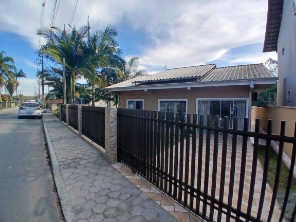 Imagem Casa com 3 Quartos à Venda, 305 m² em Pinheiros - Balneário Barra Do Sul Imagem Casa com 3 Quartos à Venda, 305 m² em Pinheiros - Balneário Barra Do Sul