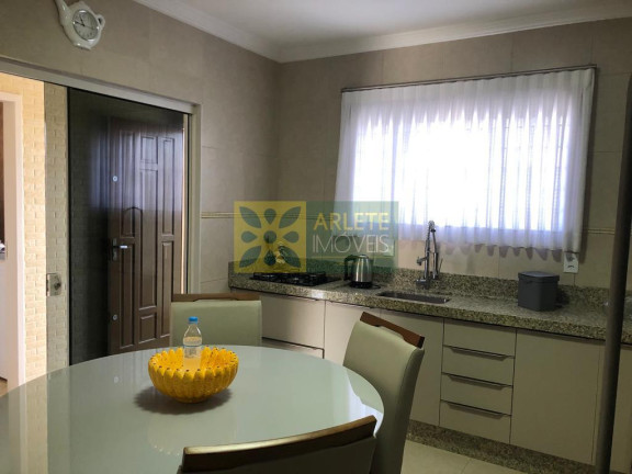 Imagem Casa com 2 Quartos à Venda, 70 m² em Centro - Tijucas