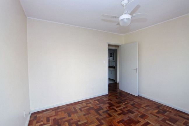 Imagem Imóvel com 2 Quartos à Venda, 68 m² em Passo Da Areia - Porto Alegre Imagem Imóvel com 2 Quartos à Venda, 68 m² em Passo Da Areia - Porto Alegre