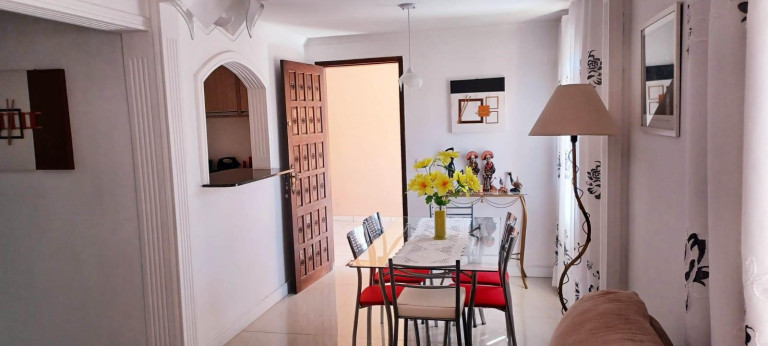Imagem Sobrado com 4 Quartos à Venda, 180 m² em São Braz - Curitiba Imagem Sobrado com 4 Quartos à Venda, 180 m² em São Braz - Curitiba