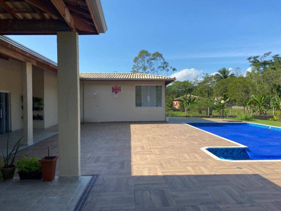 Chácara com 4 Quartos à Venda, 300 m² em Parque Serra Mar - Peruíbe