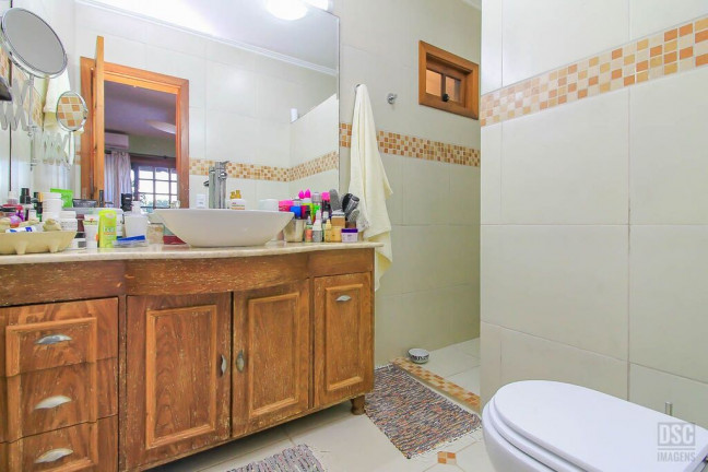 Imagem Casa com 4 Quartos à Venda, 321 m² em Vila Assunção - Porto Alegre Imagem Casa com 4 Quartos à Venda, 321 m² em Vila Assunção - Porto Alegre