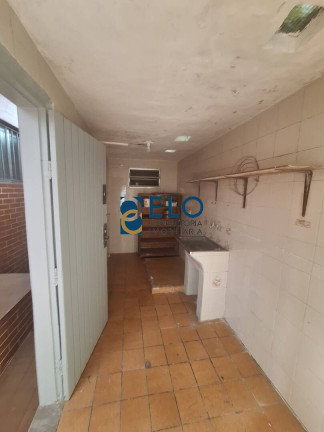 Imagem Casa com 2 Quartos para Alugar, 121 m² em Embaré - Santos