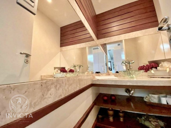 Imagem Apartamento com 4 Quartos à Venda, 220 m² em Centro - Balneário Camboriú Imagem Apartamento com 4 Quartos à Venda, 220 m² em Centro - Balneário Camboriú