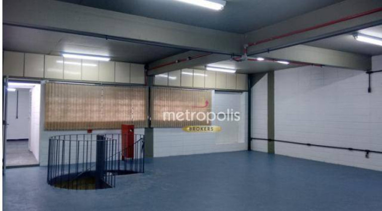 Galpão à Venda ou Locação, 1.100 m² em Campestre - Santo André