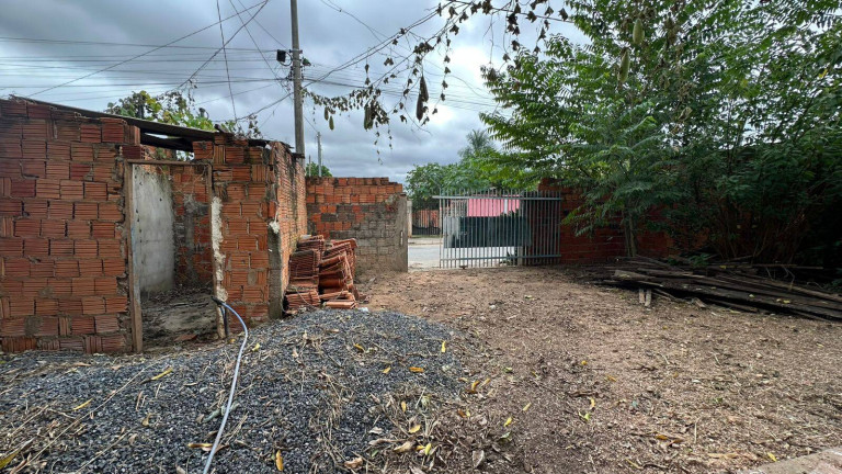 Imagem Casa com 2 Quartos à Venda, em Doutor Fábio 2 - Cuiabá Imagem Casa com 2 Quartos à Venda, em Doutor Fábio 2 - Cuiabá