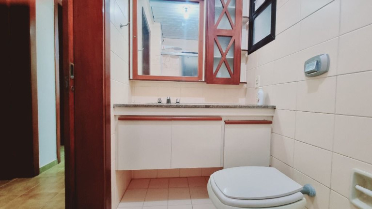 Imagem Apartamento com 3 Quartos à Venda, 137 m² em Pitangueiras - Guarujá