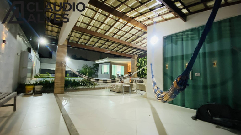 Imagem Casa com 3 Quartos à Venda, 300 m² em Cidade Nova - Feira De Santana Imagem Casa com 3 Quartos à Venda, 300 m² em Cidade Nova - Feira De Santana