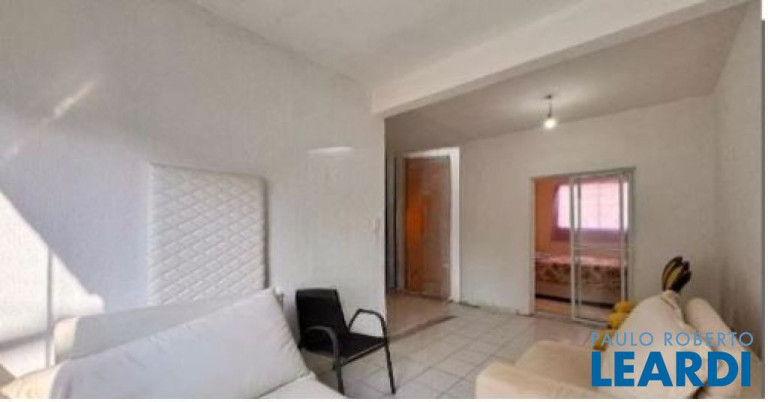 Imagem Sobrado com 2 Quartos à Venda, 180 m² em Jardim Das Maravilhas - Santo André Imagem Sobrado com 2 Quartos à Venda, 180 m² em Jardim Das Maravilhas - Santo André