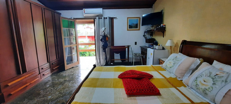 Imagem Casa com 6 Quartos à Venda, 500 m² em Barra Velha - Ilhabela Imagem Casa com 6 Quartos à Venda, 500 m² em Barra Velha - Ilhabela