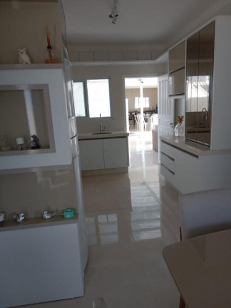 Imagem Casa com 5 Quartos para Alugar, em Balneário Ponta Do Papagaio - Palhoça Imagem Casa com 5 Quartos para Alugar, em Balneário Ponta Do Papagaio - Palhoça