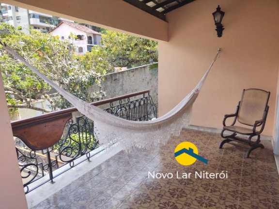 Casa com 3 Quartos à Venda, 540 m² em São Francisco - Niterói