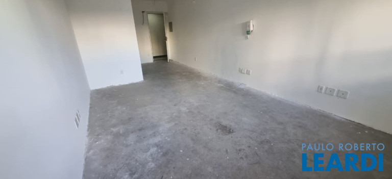 Imagem Sala Comercial à Venda, 31 m² em Centro - Santo André Imagem Sala Comercial à Venda, 31 m² em Centro - Santo André
