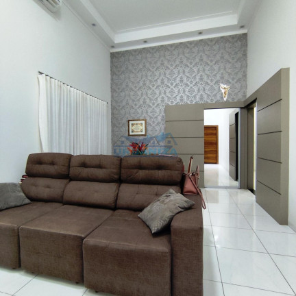 Imagem Casa com 3 Quartos à Venda, 191 m² em Parque Das árvores Ii - Birigui