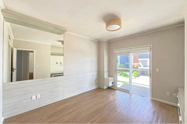 Imagem Casa com 4 Quartos à Venda, 197 m² Imagem Casa com 4 Quartos à Venda, 197 m²